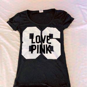 1986 pink t shirt the writing on it is velvet